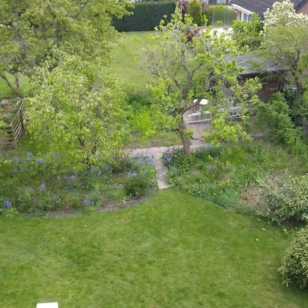 Haus Nikolaus 2 アパート